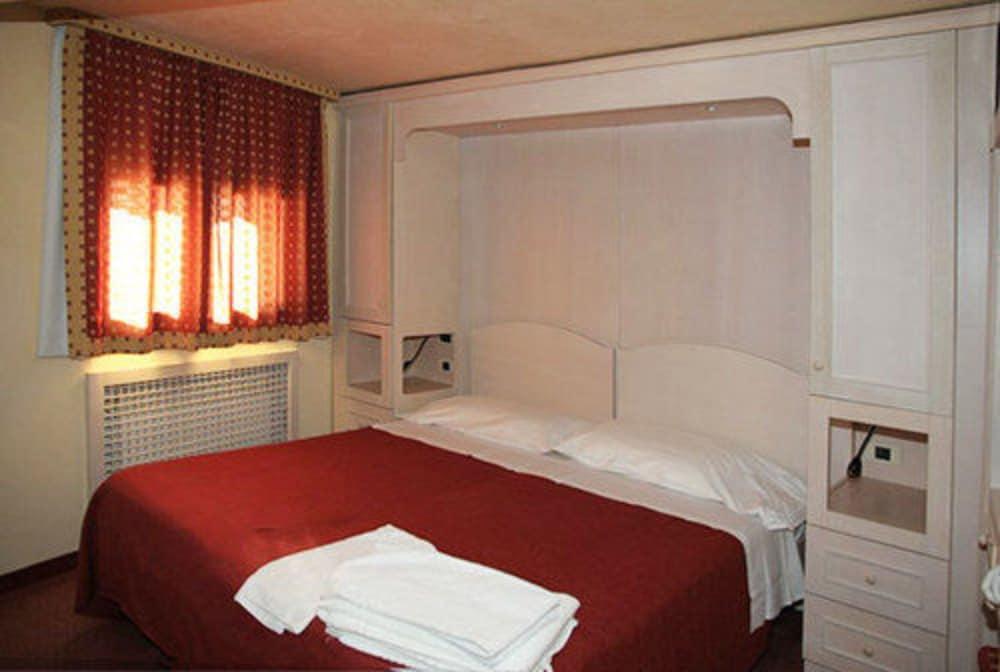 Grand Hotel Duchi D'Aosta Sestriere Bagian luar foto