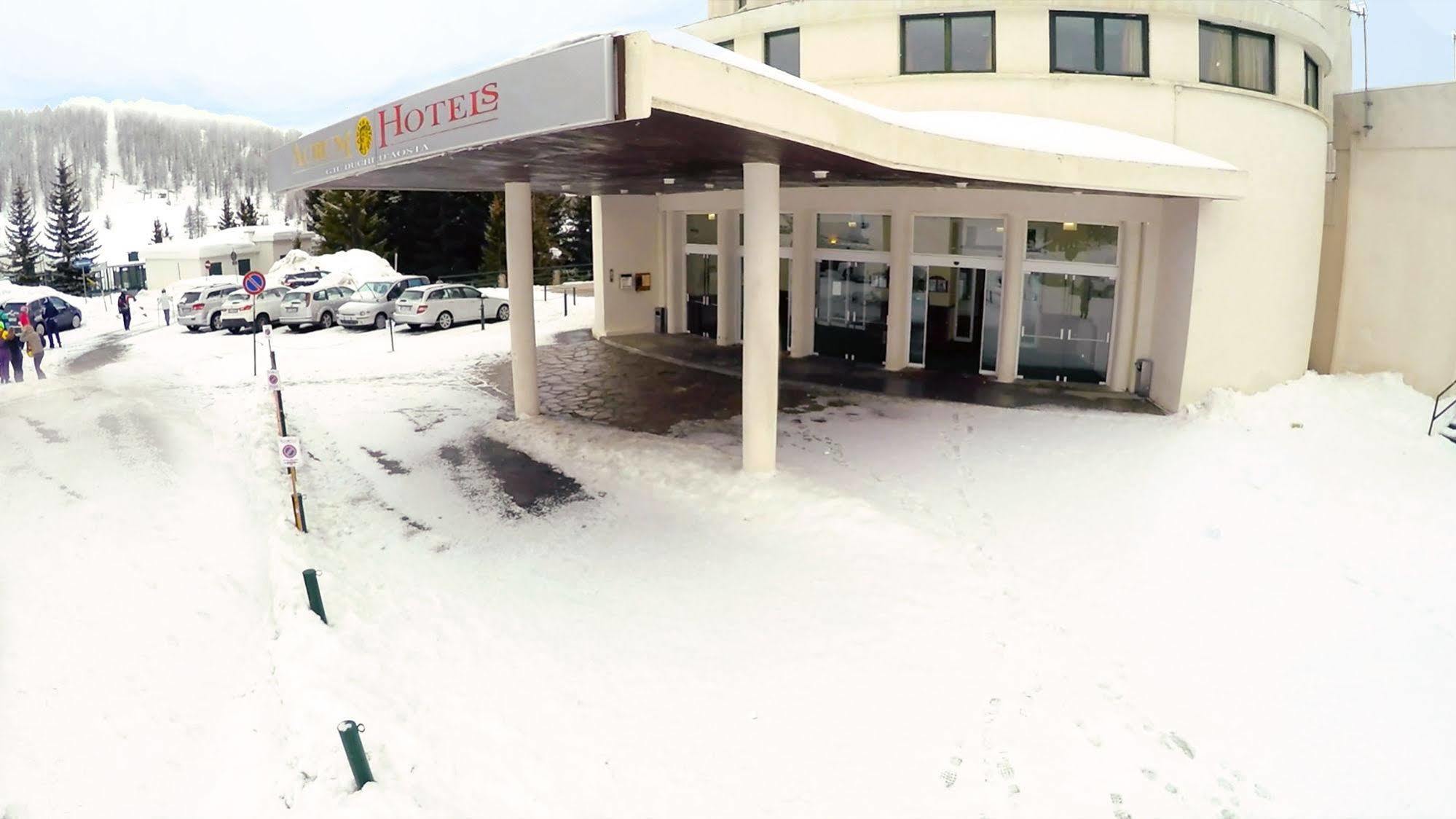 Grand Hotel Duchi D'Aosta Sestriere Bagian luar foto